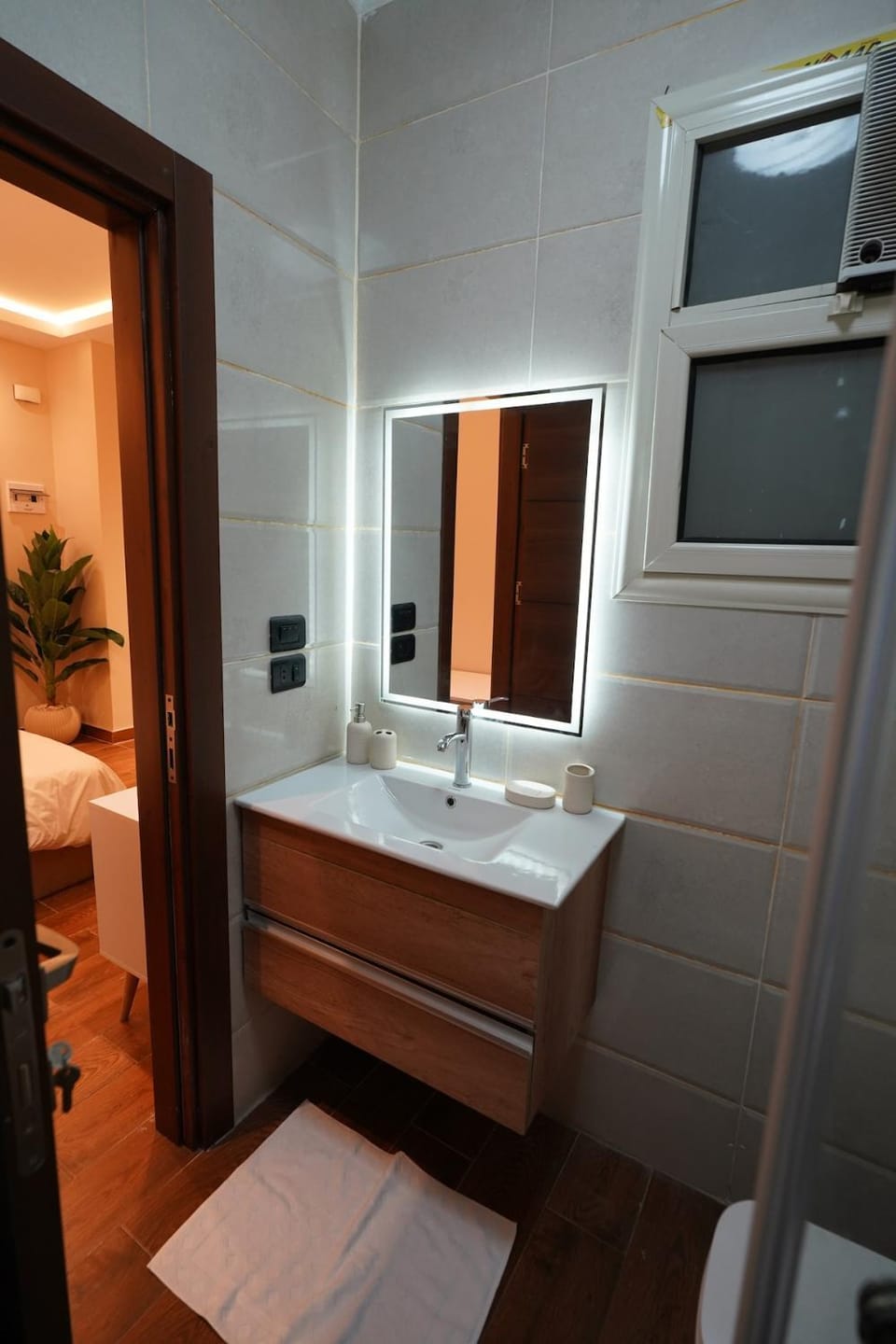 Modern Studio No 3 By Diafa Apartment in New Cairo City