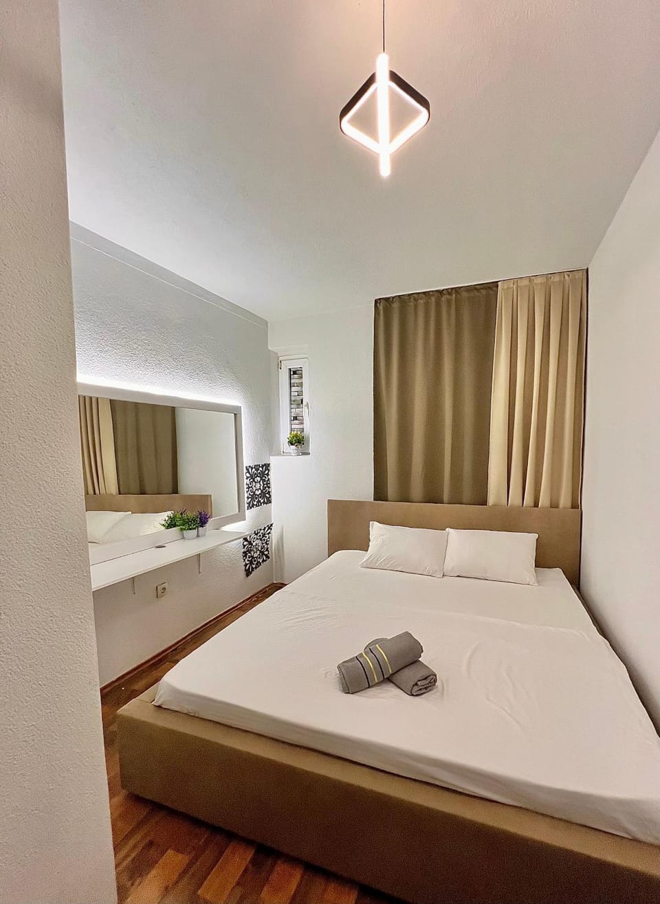 PARIS Luxury Center Apartment STRUGA Apartment in Municipality of Ohrid, North Macedonia