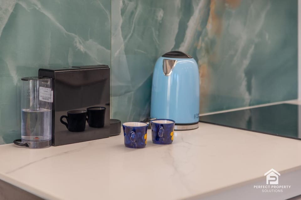 Coffee/tea facilities, Kitchen or kitchenette