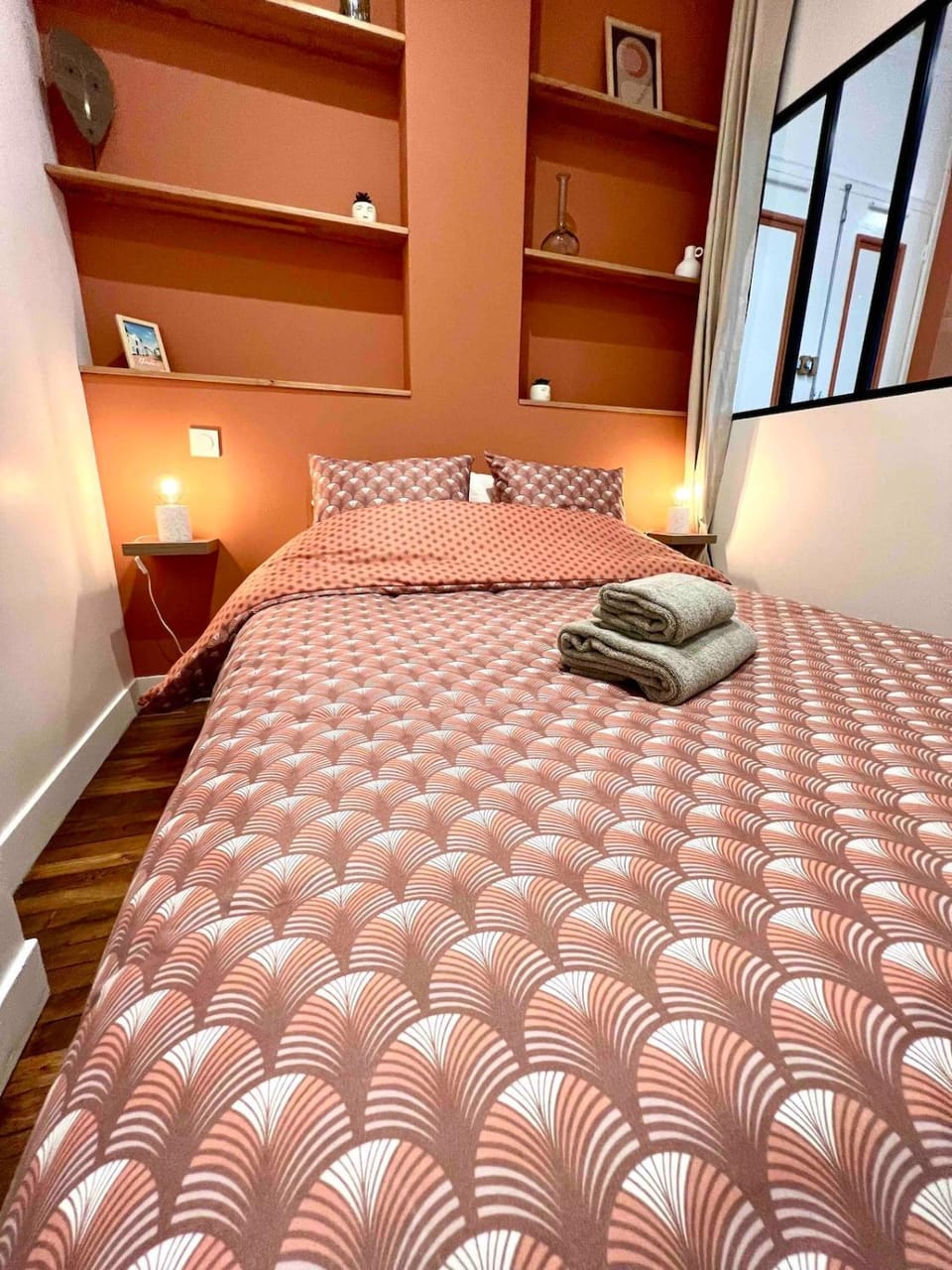 Terracotta Home Apartment in Poitiers