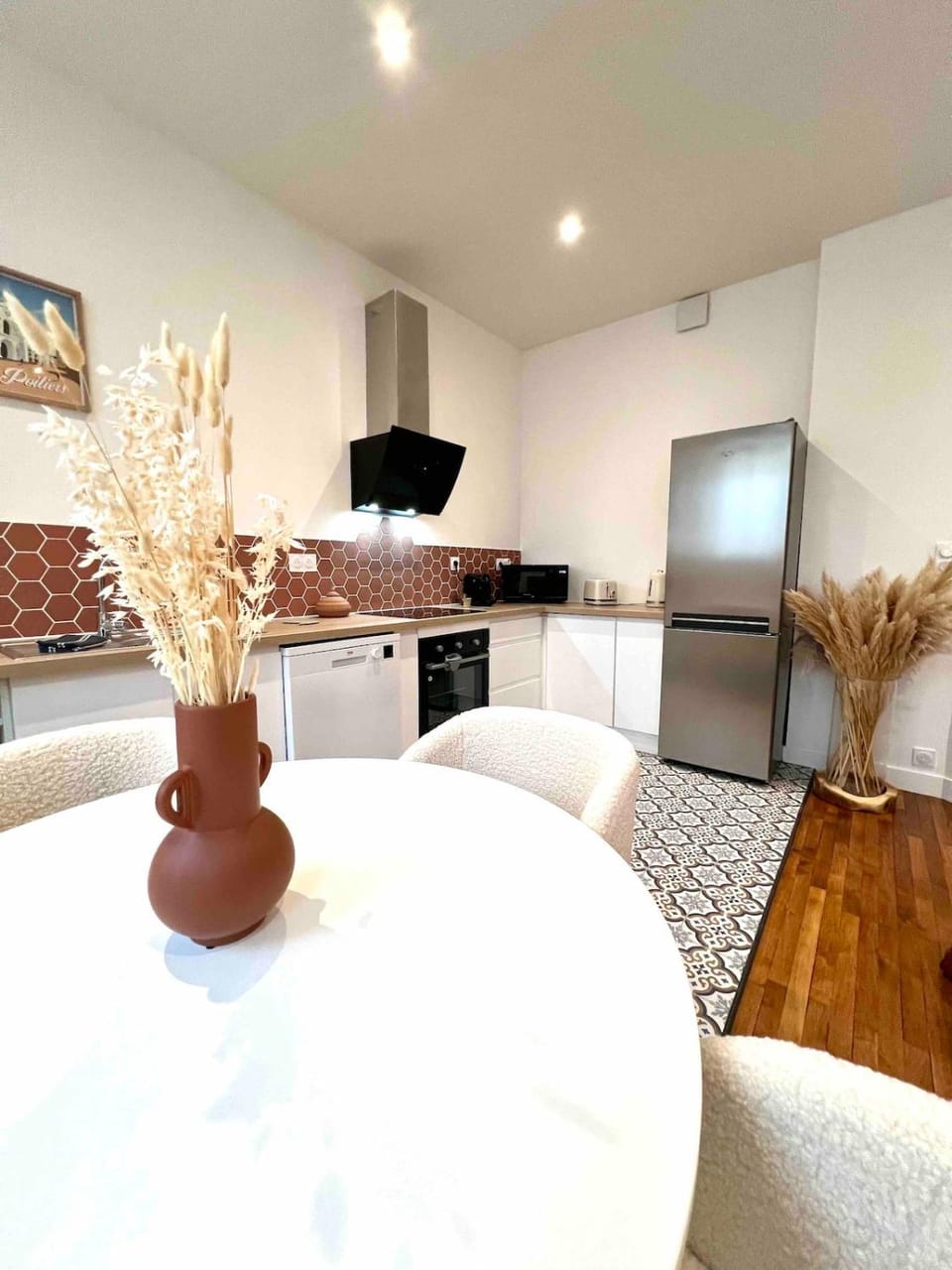 Terracotta Home Apartment in Poitiers