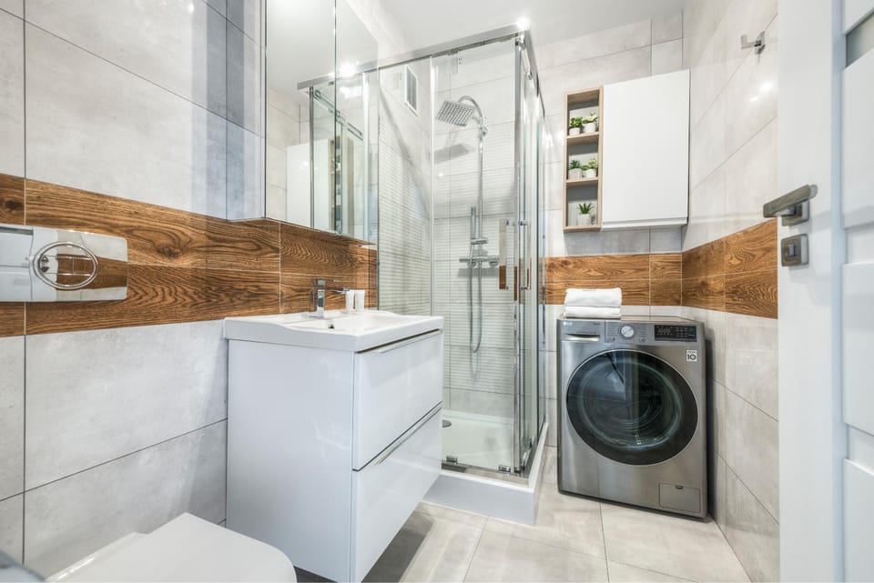 Shower, Bathroom, washing machine
