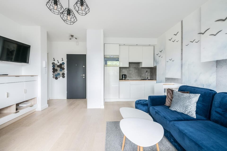 TV and multimedia, Kitchen or kitchenette, Living room, Seating area