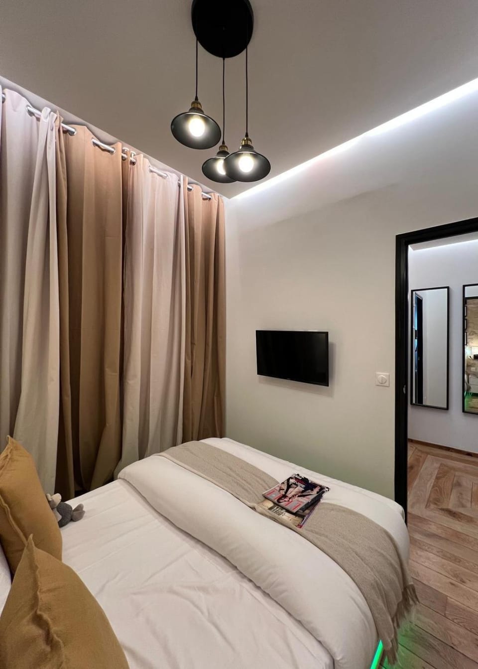 Bed, Bedroom