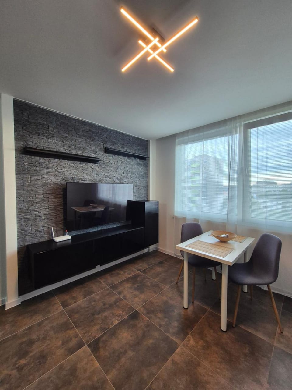 TV and multimedia, Seating area