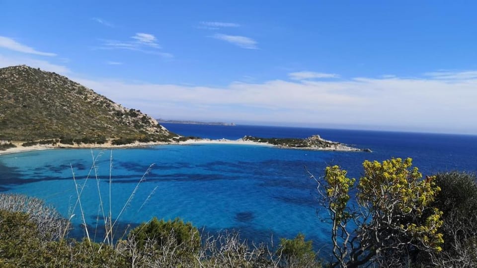 VillaLú ,Oasis of peace 300 meters from the sea Wi-Fi & AC House in Sardinia