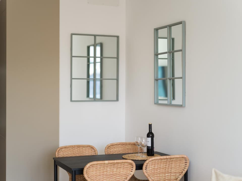 Decorative detail, Dining area