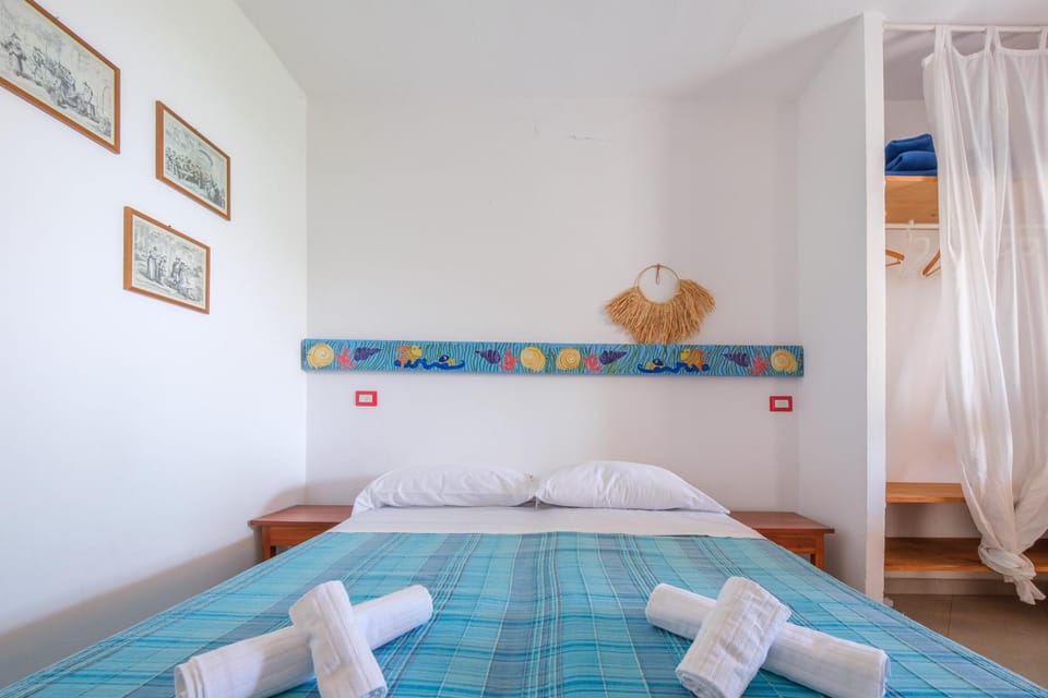 Property building, Living room, Bedroom