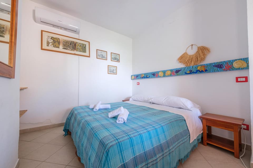 Property building, Living room, Bedroom