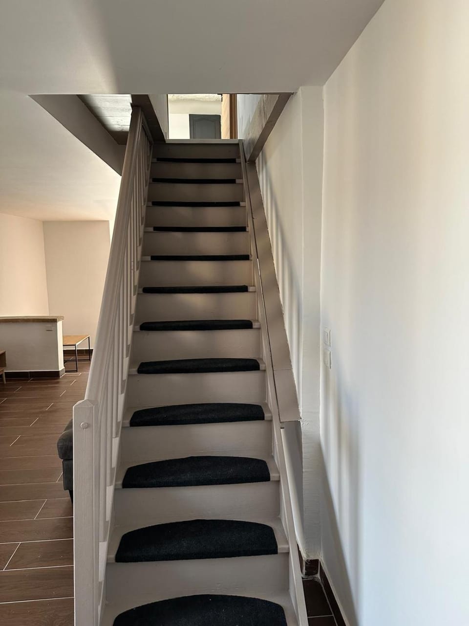 Duplex Cosy en Cœur de Ville Apartment in Lunel