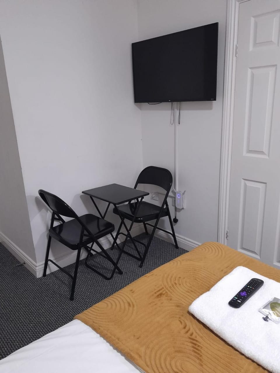 Gosford Park Studio 2 - Coventry Apartment in Coventry
