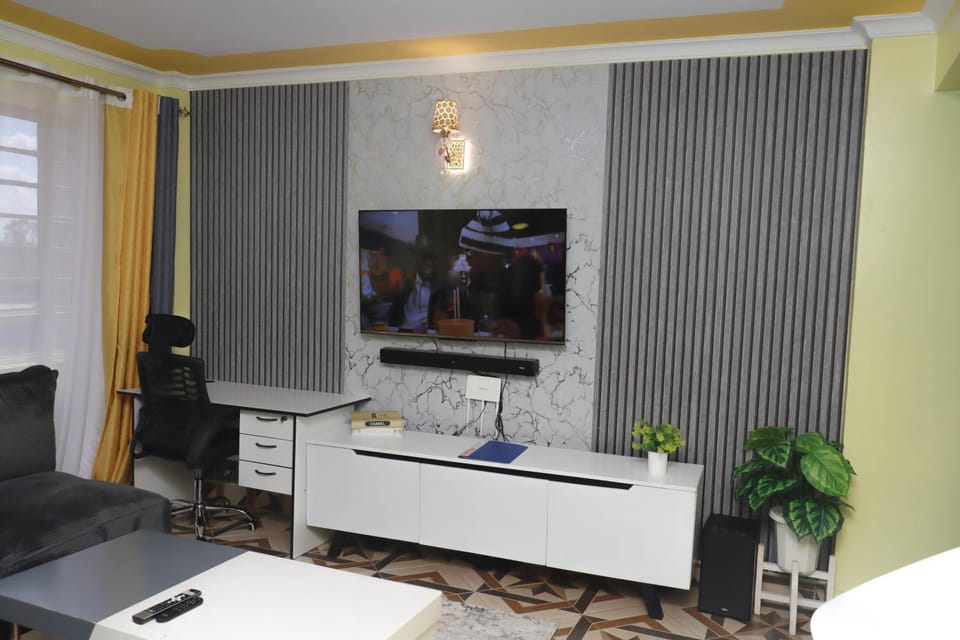 Communal lounge/ TV room, TV and multimedia, Living room, Evening entertainment