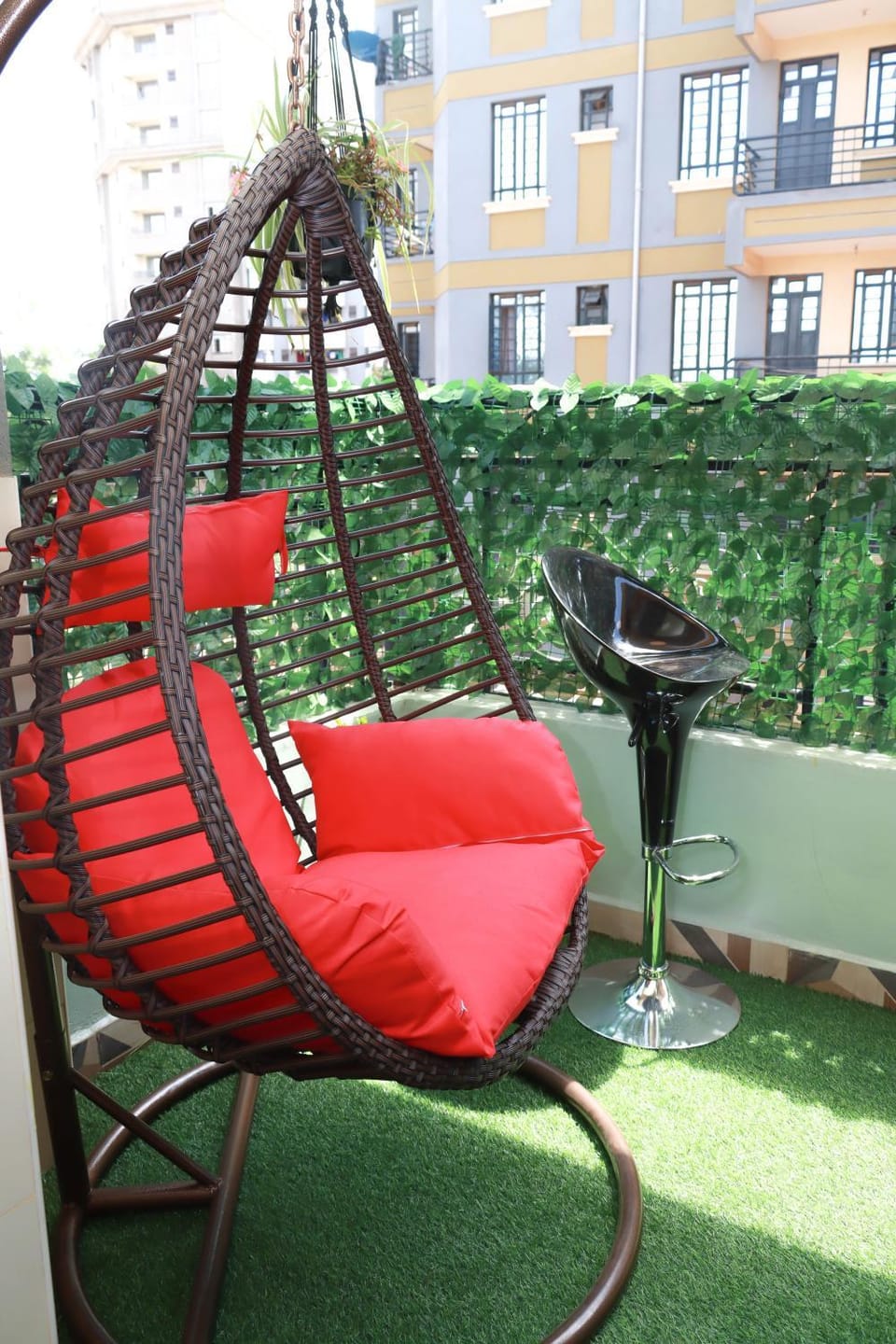Garden, View (from property/room), Seating area, City view