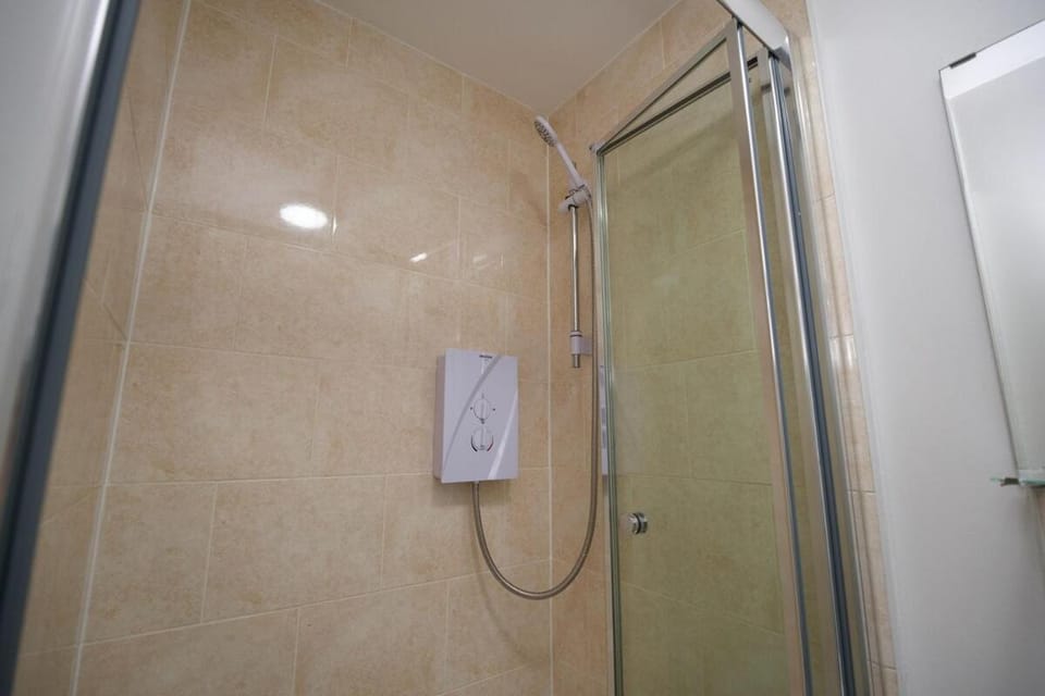Gosford Park Studio 4 - Coventry Apartment in Coventry