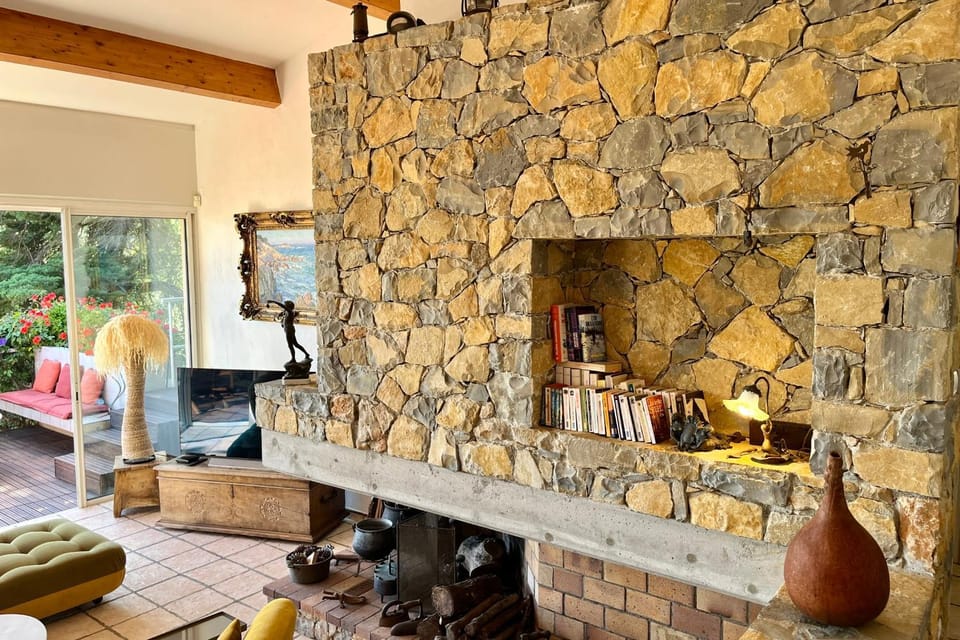 Villa 5 rooms with pool near the sea House in Hyères