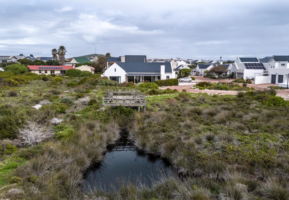 Property building, Day, Natural landscape