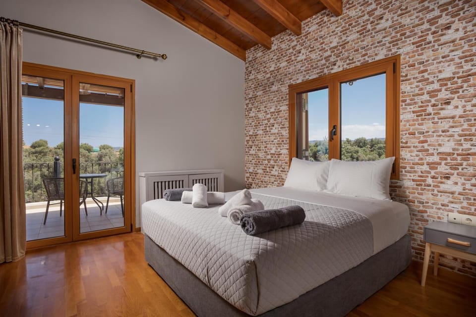 Bed, View (from property/room), Balcony/Terrace, Bedroom, towels