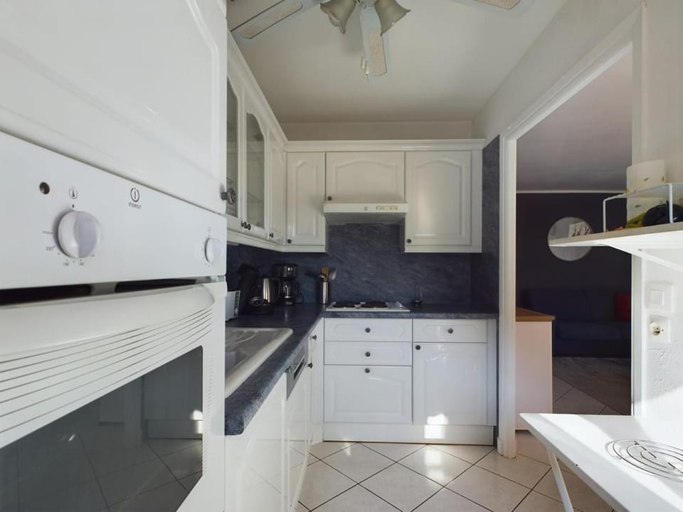 Charming 2-room appt, 2 steps from sea and shops Apartment in Mandelieu-La Napoule