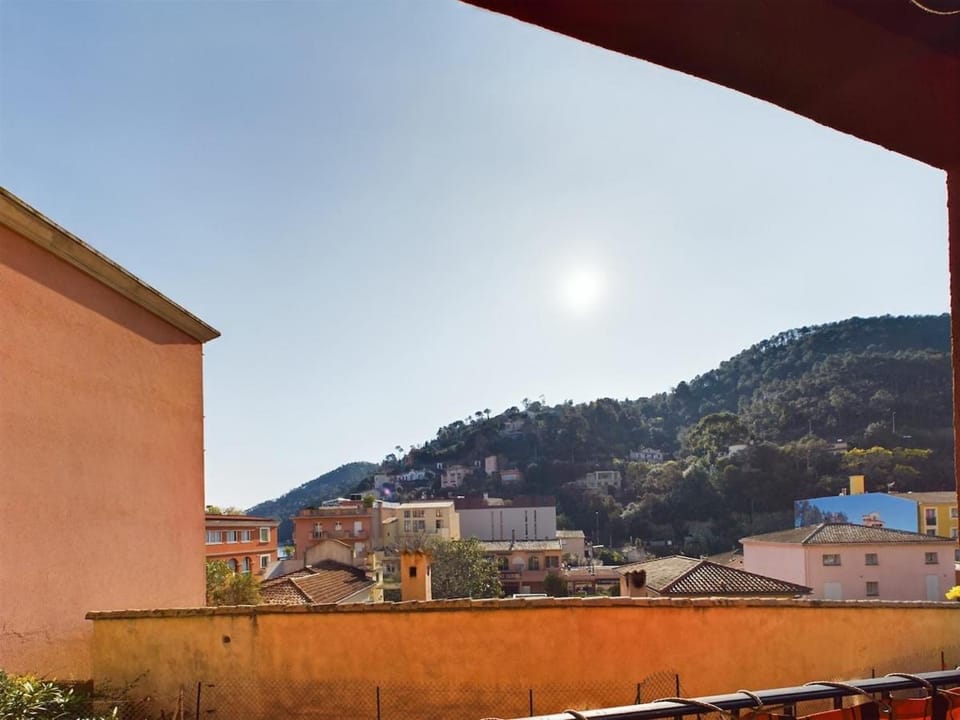 Charming 2-room appt, 2 steps from sea and shops Apartment in Mandelieu-La Napoule