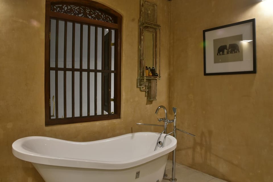 Bathroom, Bath