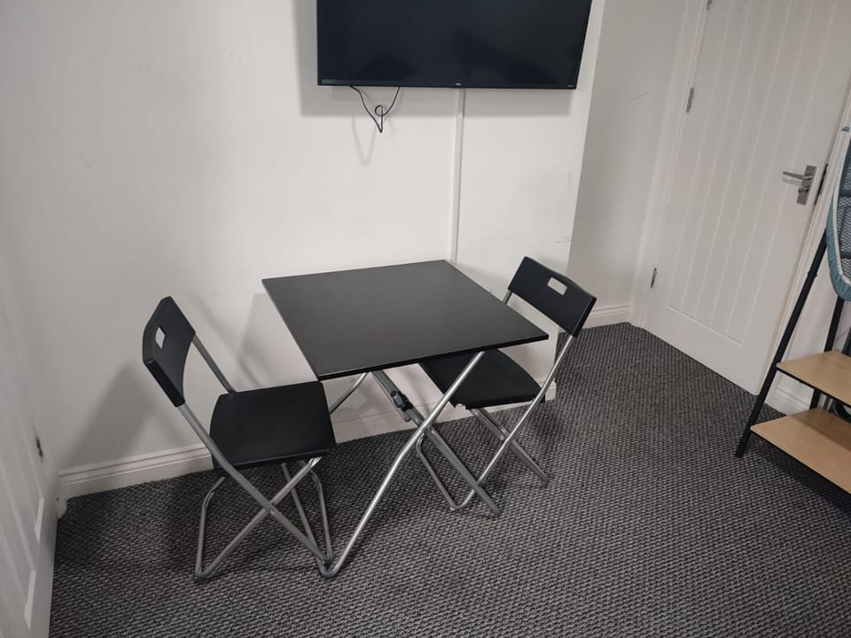 Gosford Park Studio 9 - Coventry Apartment in Coventry