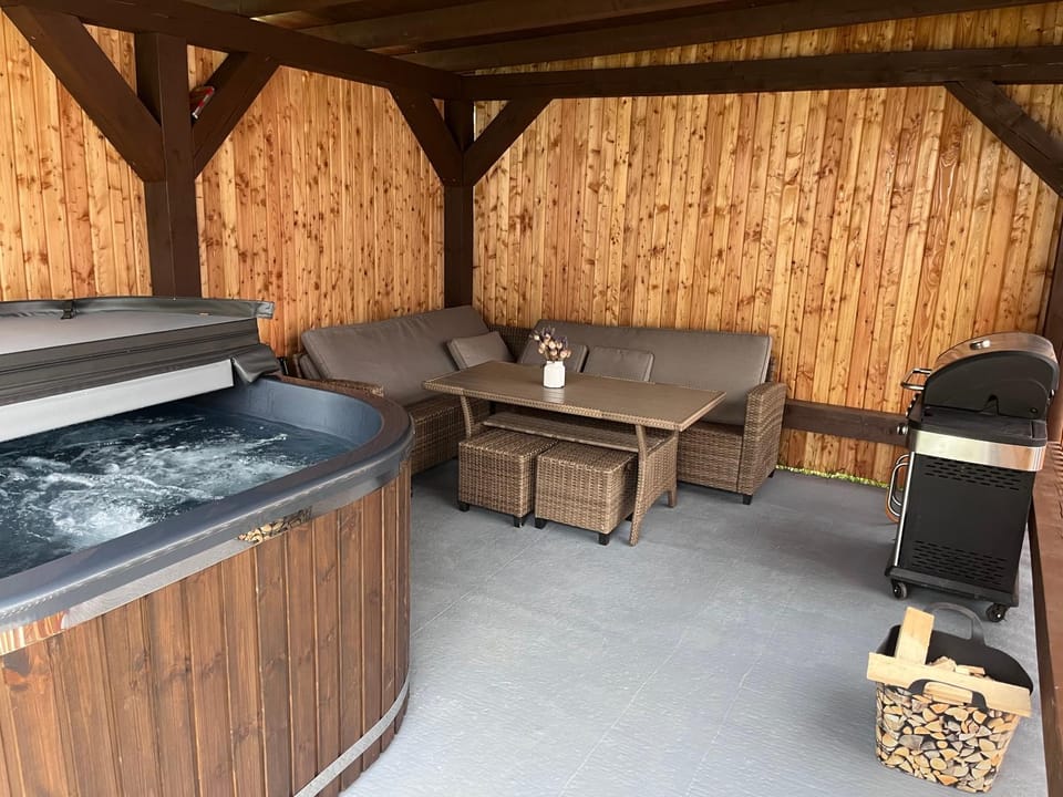 Hot Tub