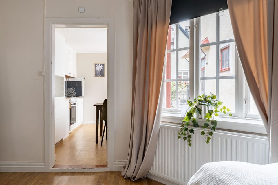 Cozy studio in separate building Apartment in Visby