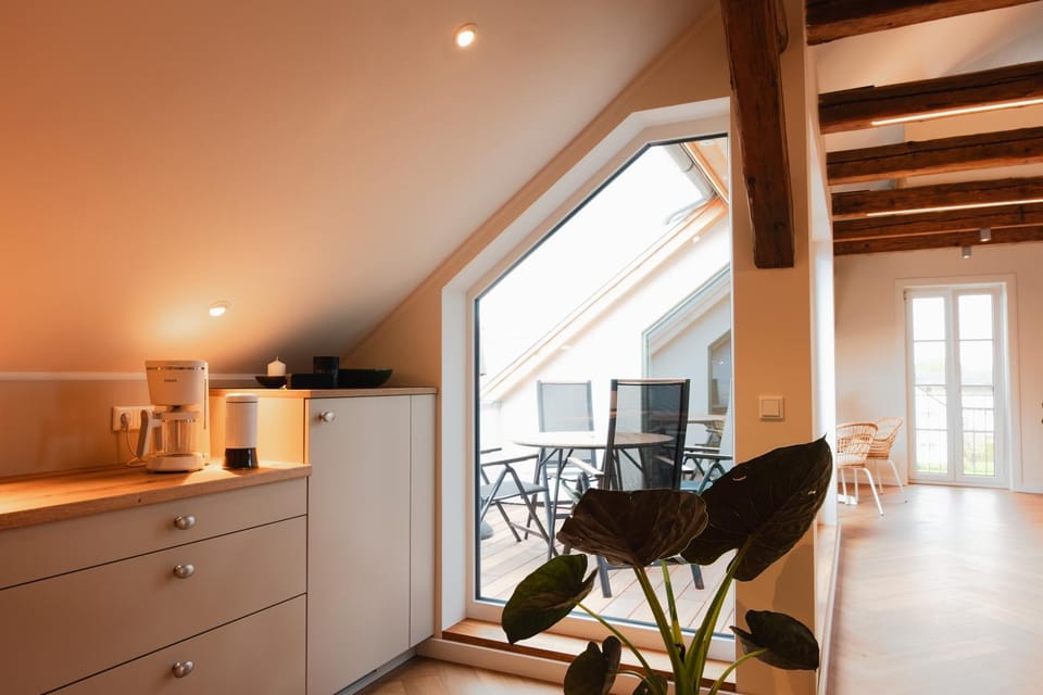 Coffee/tea facilities, Balcony/Terrace, Seating area, Dining area, kitchen