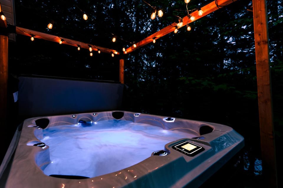 Night, Hot Tub, Spa and wellness centre/facilities