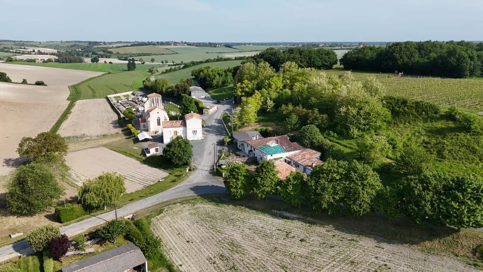 Day, Neighbourhood, Natural landscape, Bird's eye view