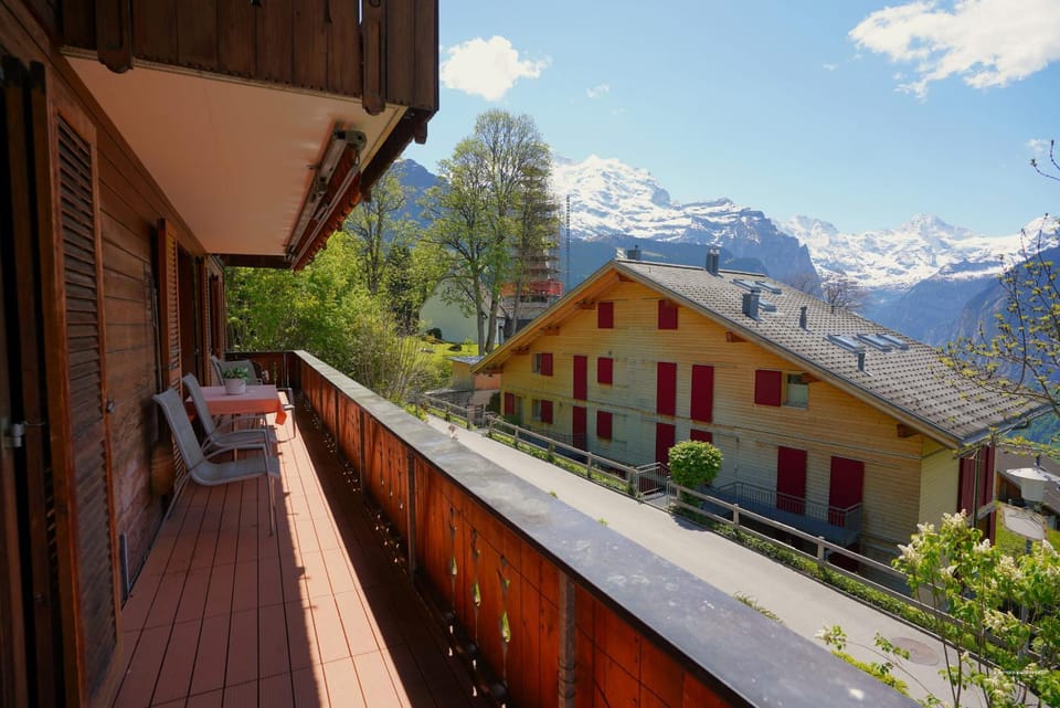 Balcony/Terrace, Mountain view