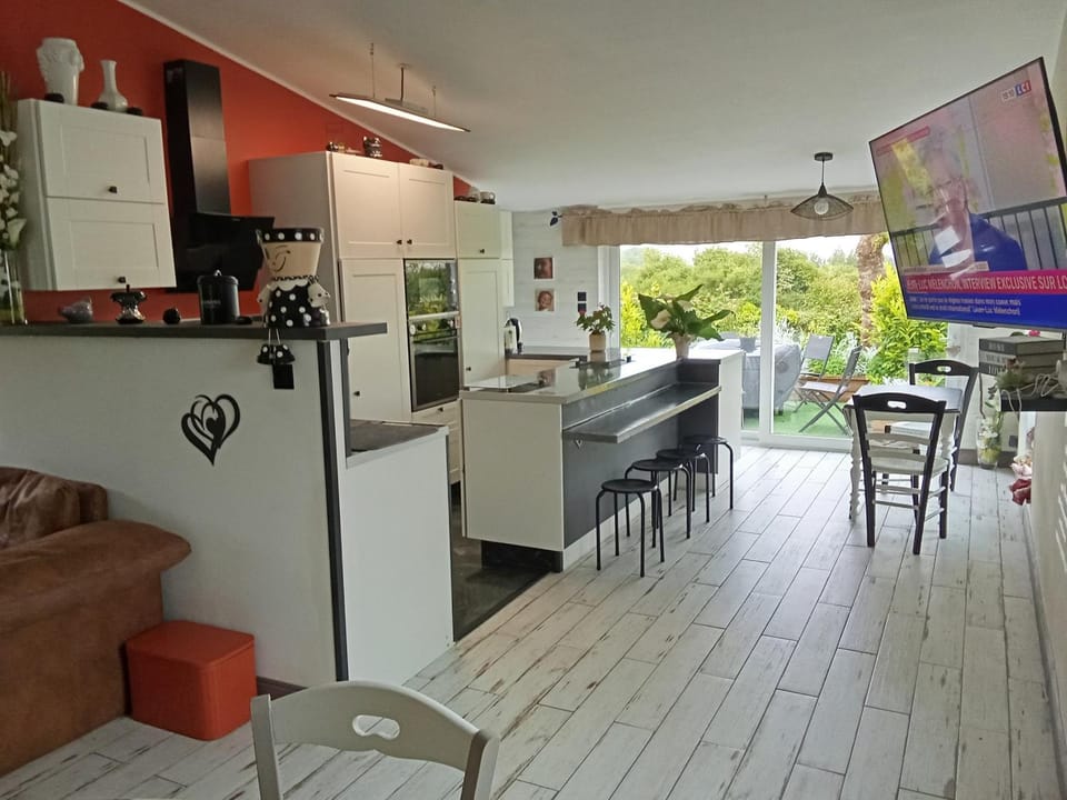 AU PETIT BONHEUR Chez l'habitant 2PERS Bed and Breakfast in Hauts-de-France