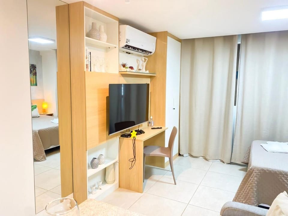 Communal lounge/ TV room, TV and multimedia, Evening entertainment, Bedroom, air conditioner