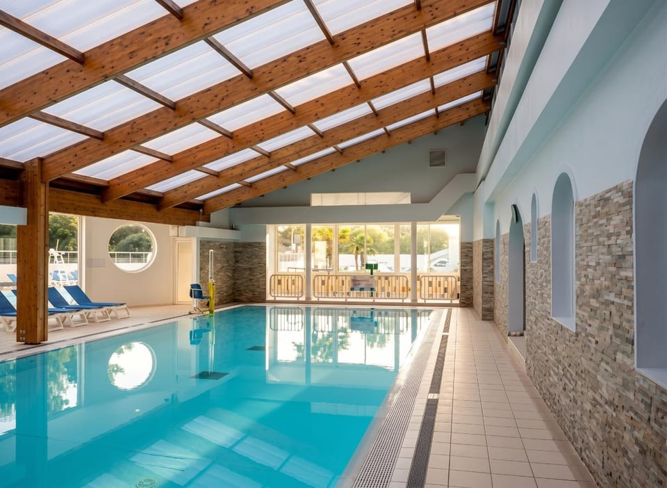 Bungalow accueillant à Saint-Jean-de-Monts avec piscine House in Saint-Jean-de-Monts