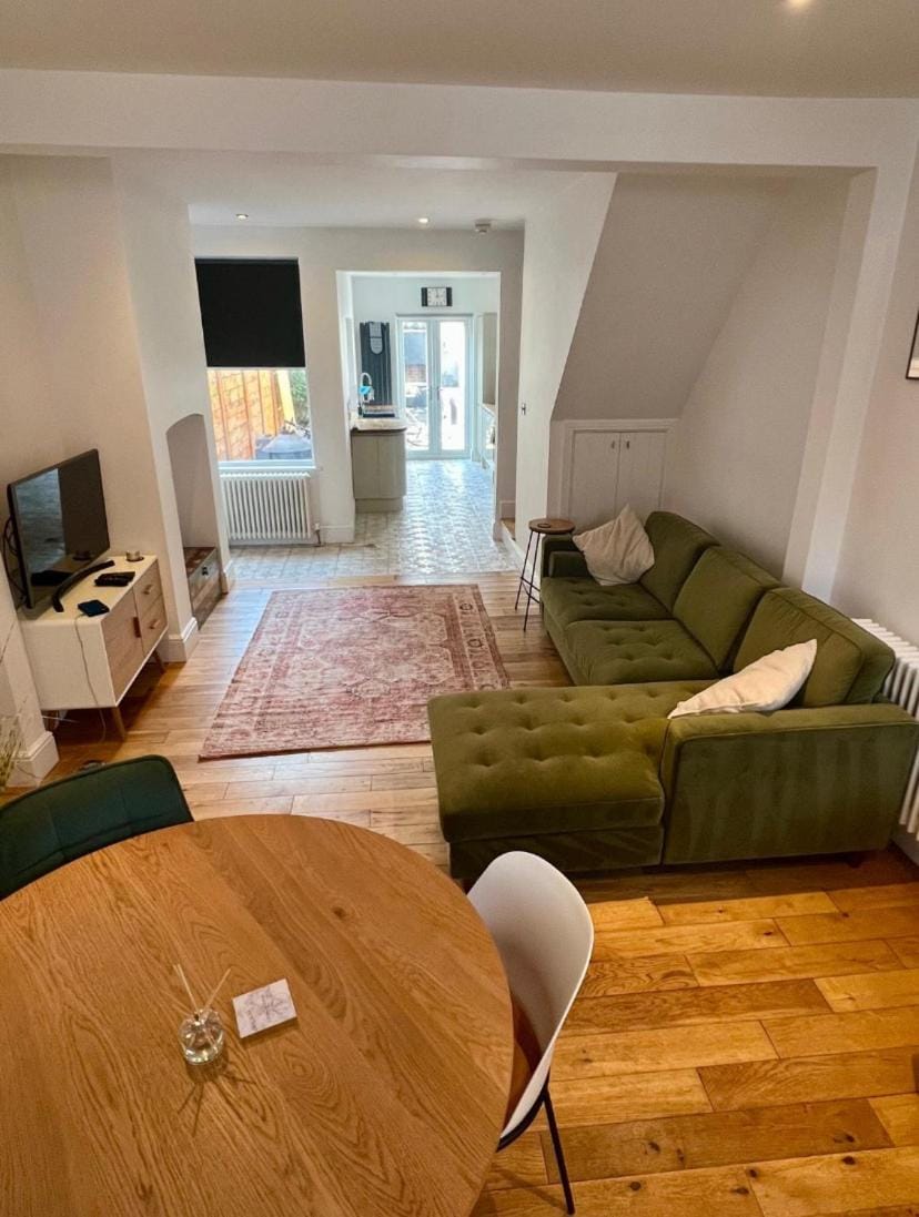 Best4Location House in Nottingham