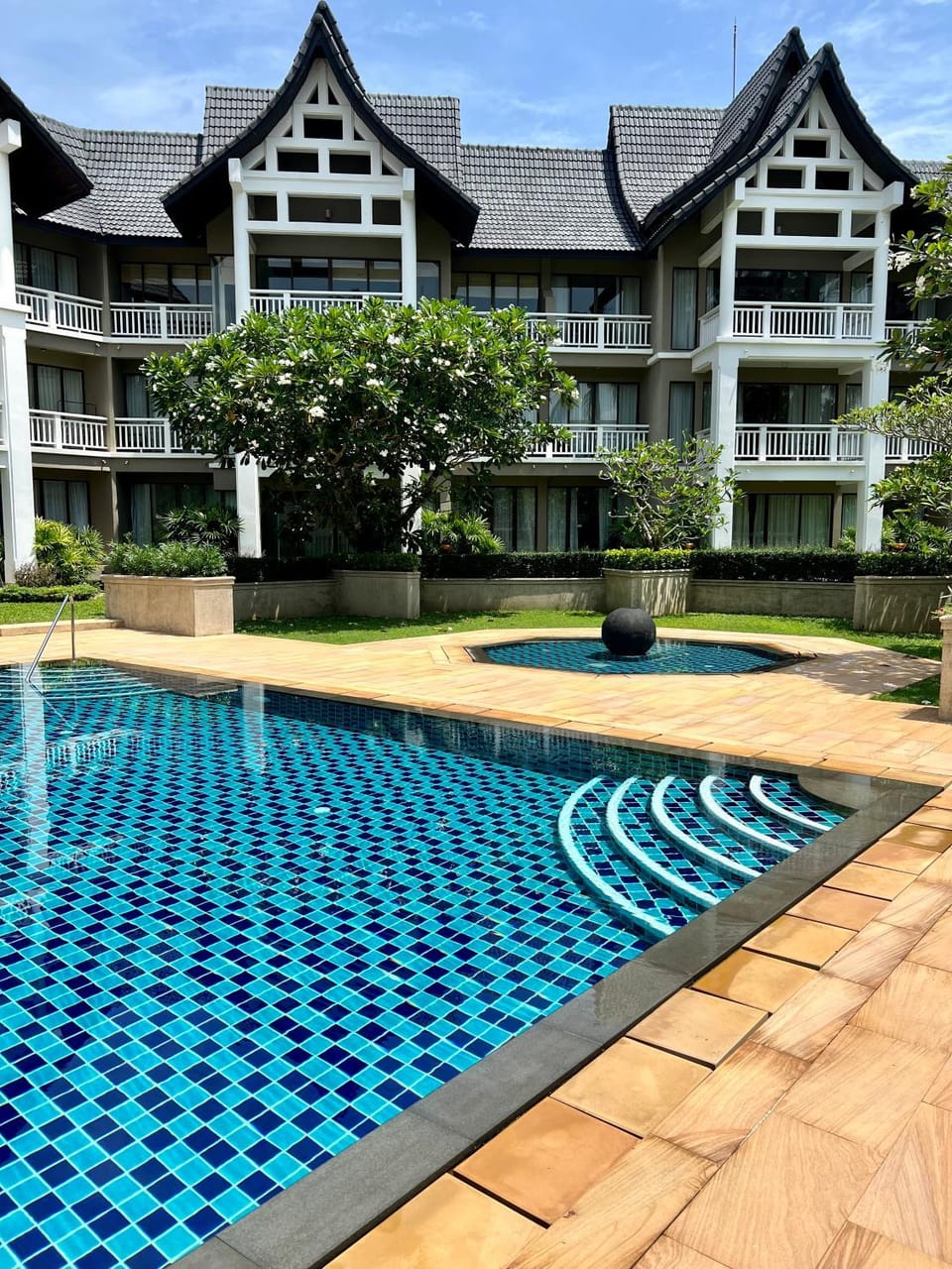 Property building, Swimming pool