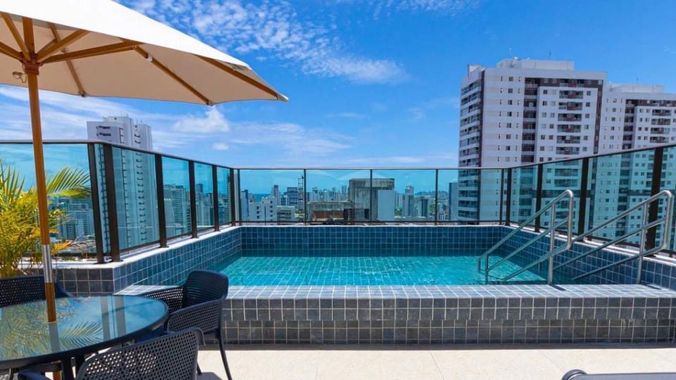 Allure Residence por Yolo House in Recife