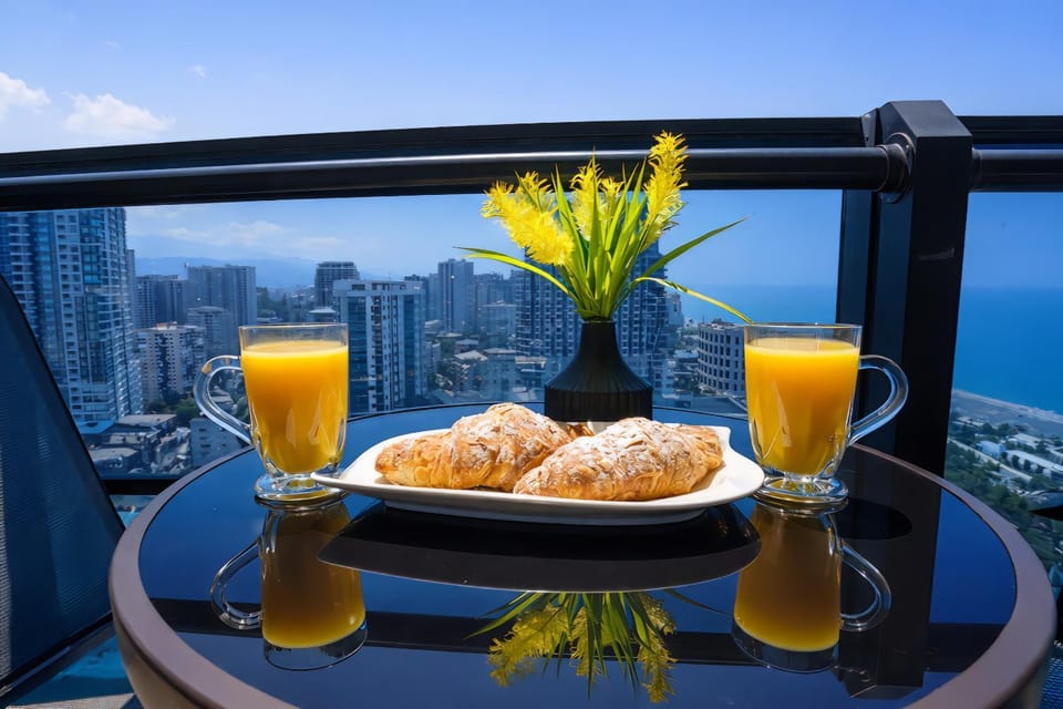 Day, Natural landscape, Bird's eye view, Food and drinks, Food, City view, Sea view, Breakfast, Continental breakfast, Lunch, Dinner, Drinks