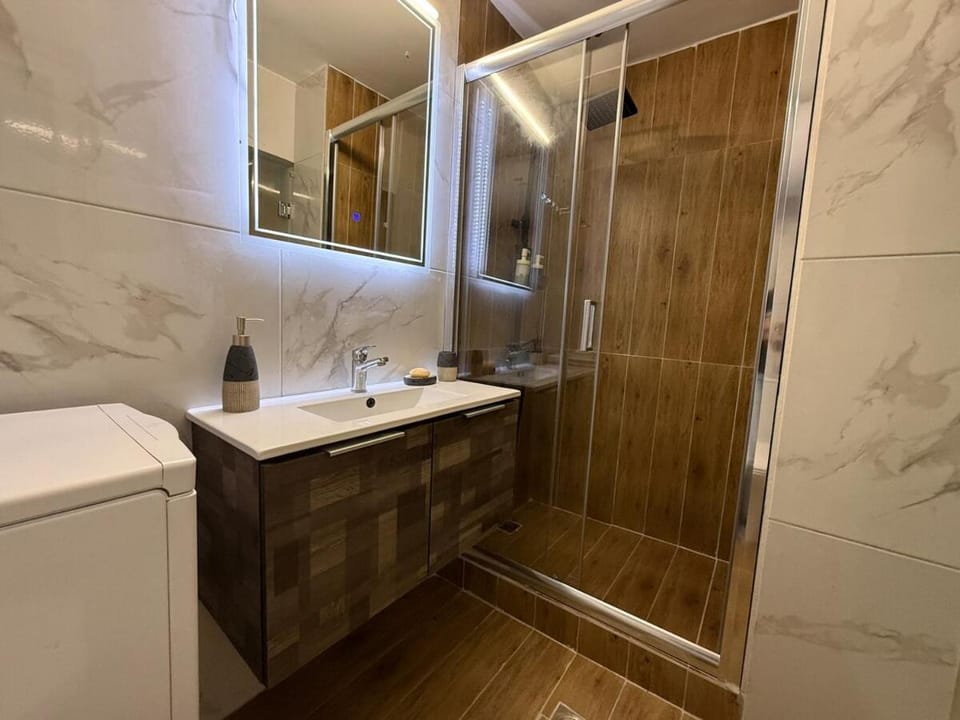 Cozy Mytilene Downtown Apartment in İzmir Province