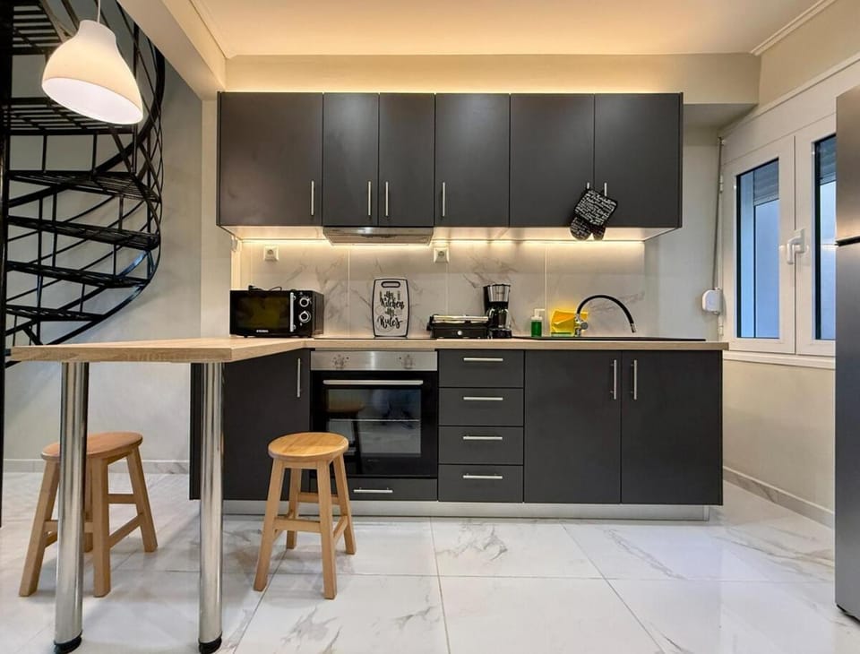 Cozy Mytilene Downtown Apartment in İzmir Province