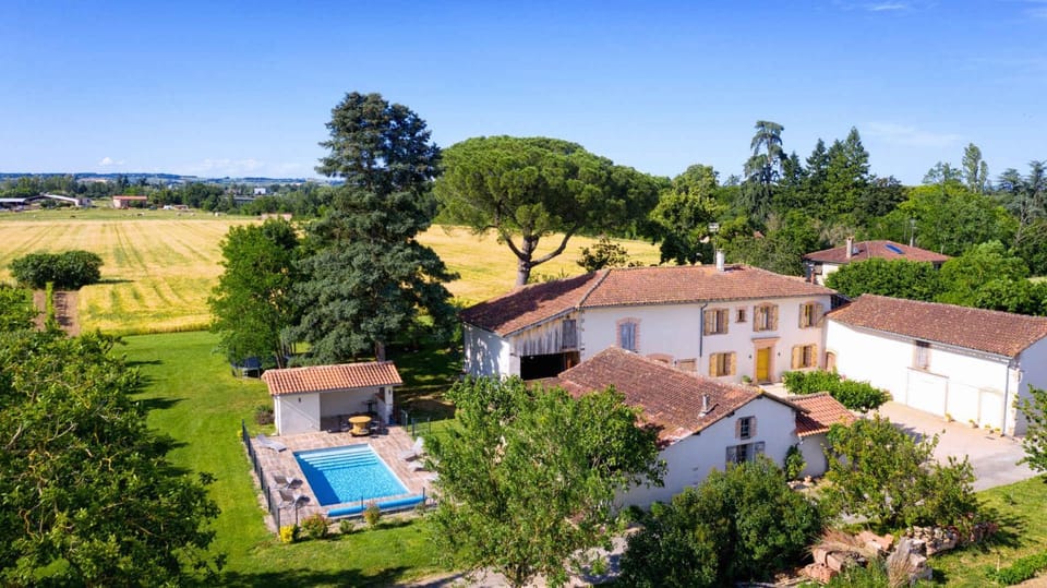 Property building, Natural landscape, Garden, Pool view, Swimming pool, Swimming pool