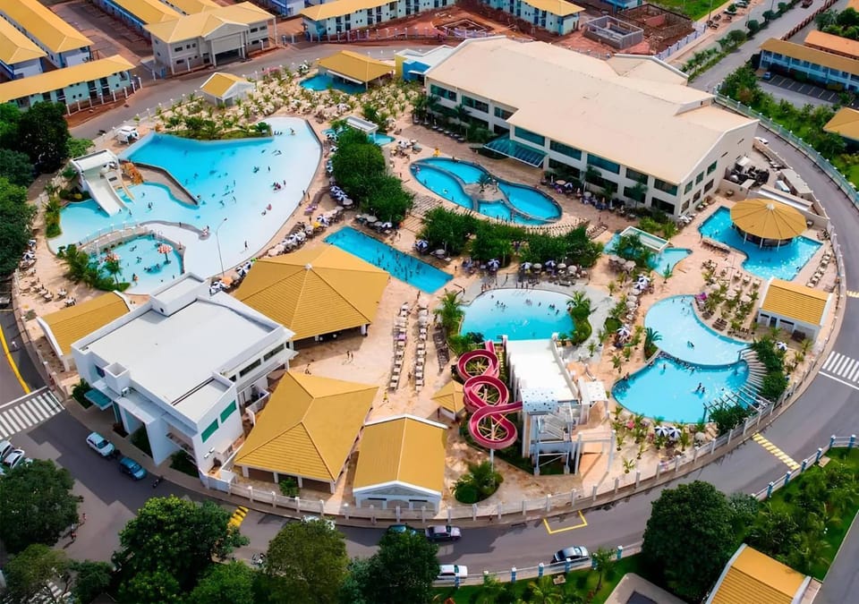 Property building, Day, Bird's eye view, Aqua park, Pool view, Swimming pool, sunbed
