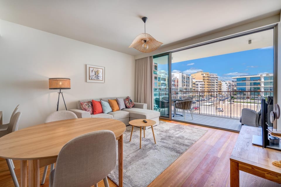 Balcony/Terrace, Living room, Dining area