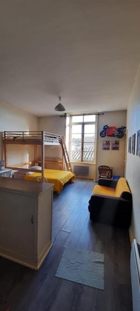Crest centre Studio Apartment in Provence