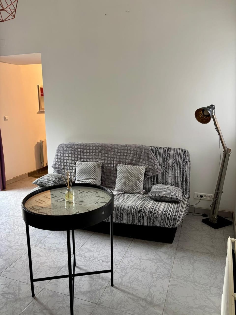 Bed, Night, Living room