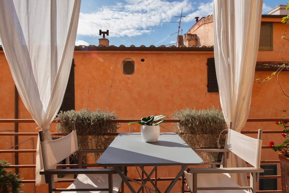 Property building, Balcony/Terrace