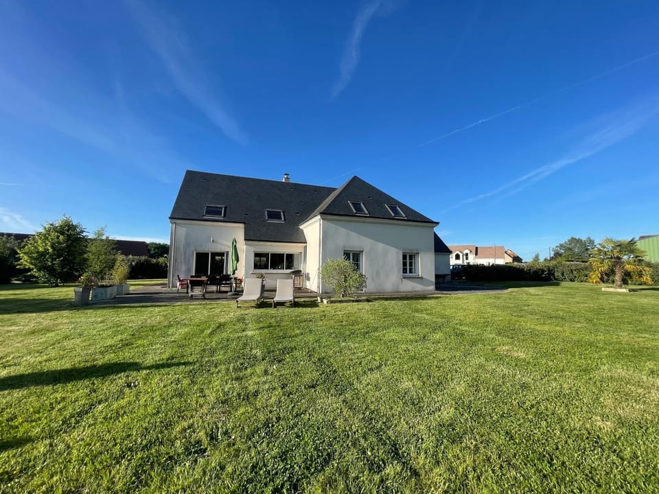 Maison à louer Villa in Centre-Val de Loire