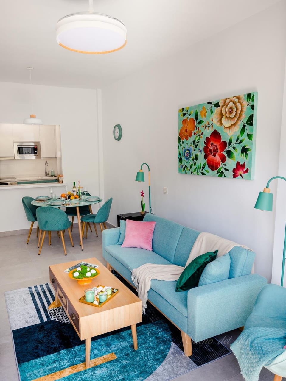 Living room, Seating area