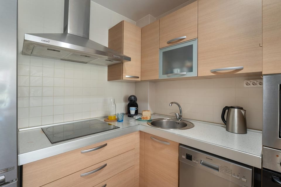 Kitchen or kitchenette, Living room