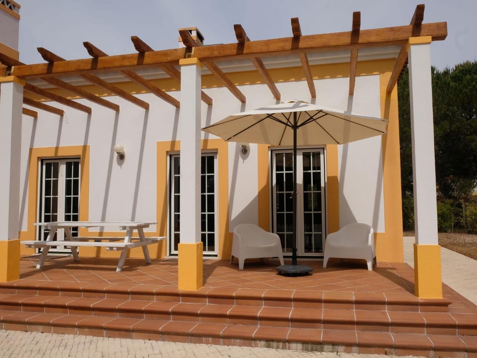 Holiday Home Herdade de Montalvo by Interhome House in Setubal District